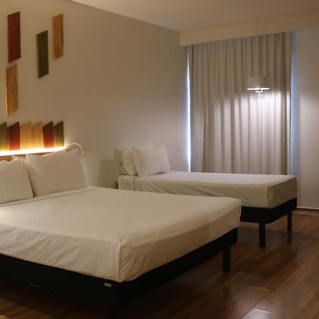 Hotel Nacional Inn Curitiba Santa Felicidade Extérieur photo