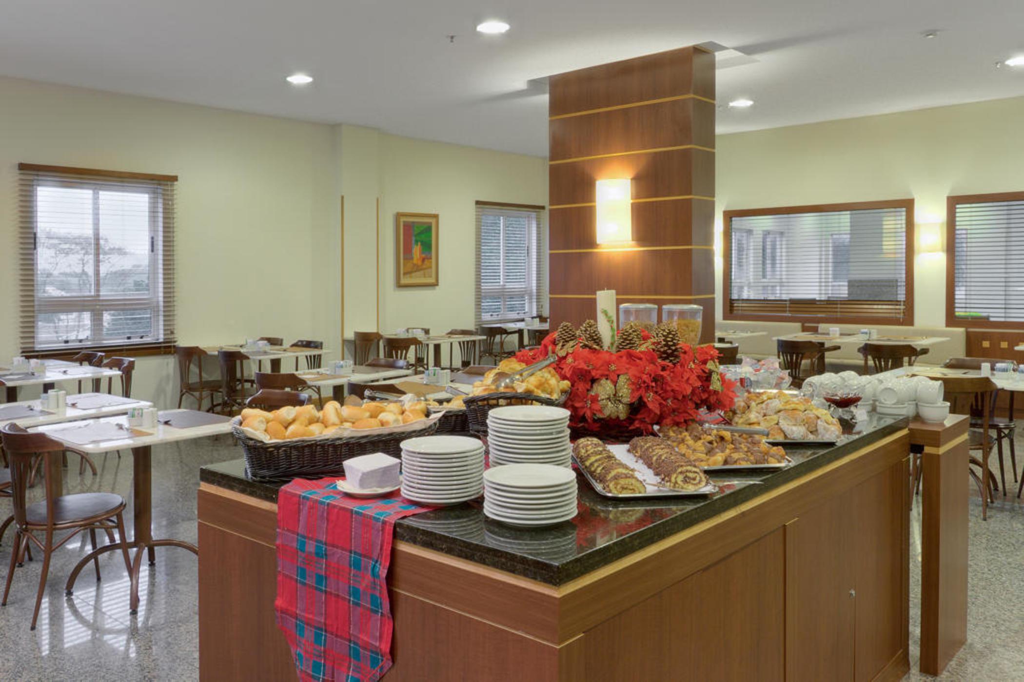 Hotel Nacional Inn Curitiba Santa Felicidade Extérieur photo